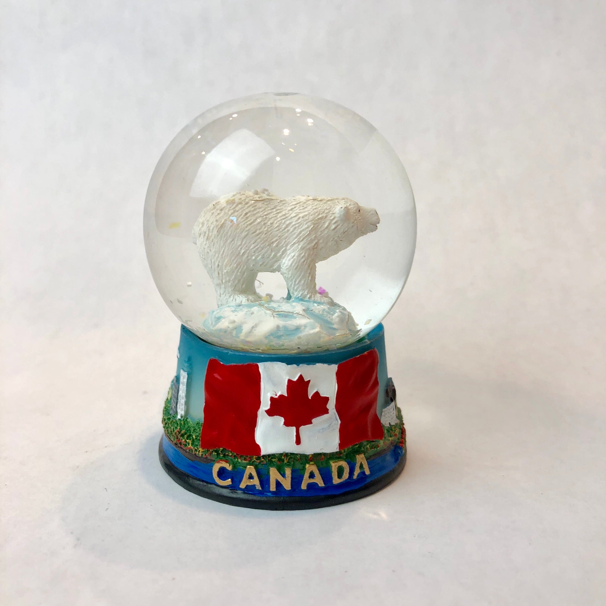 WINNIPEG CANADA SNOW GLOBE Oh Canada WPG