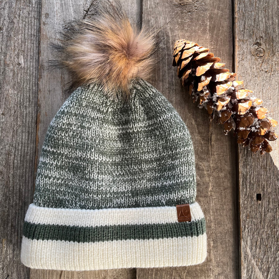 CABIN KNIT POM POM TOQUE