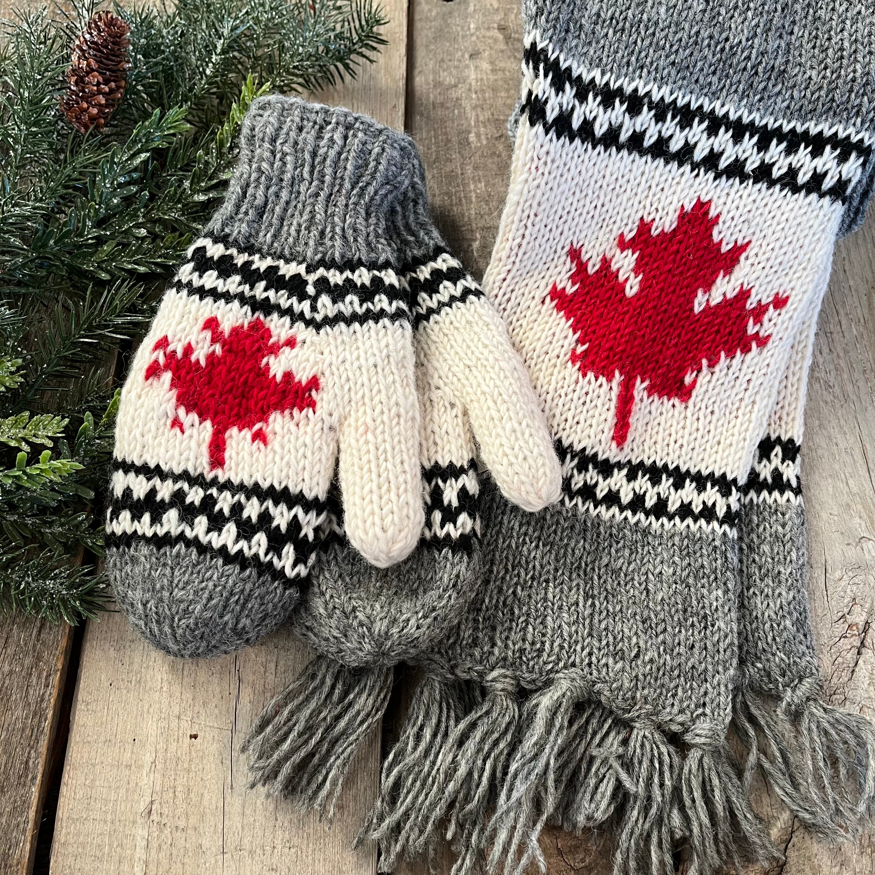 WOOL MAPLE LEAF MITTS