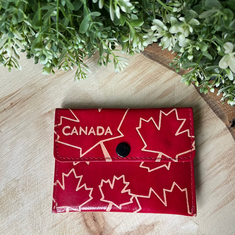 MAPLE LEAF CARD HOLDER