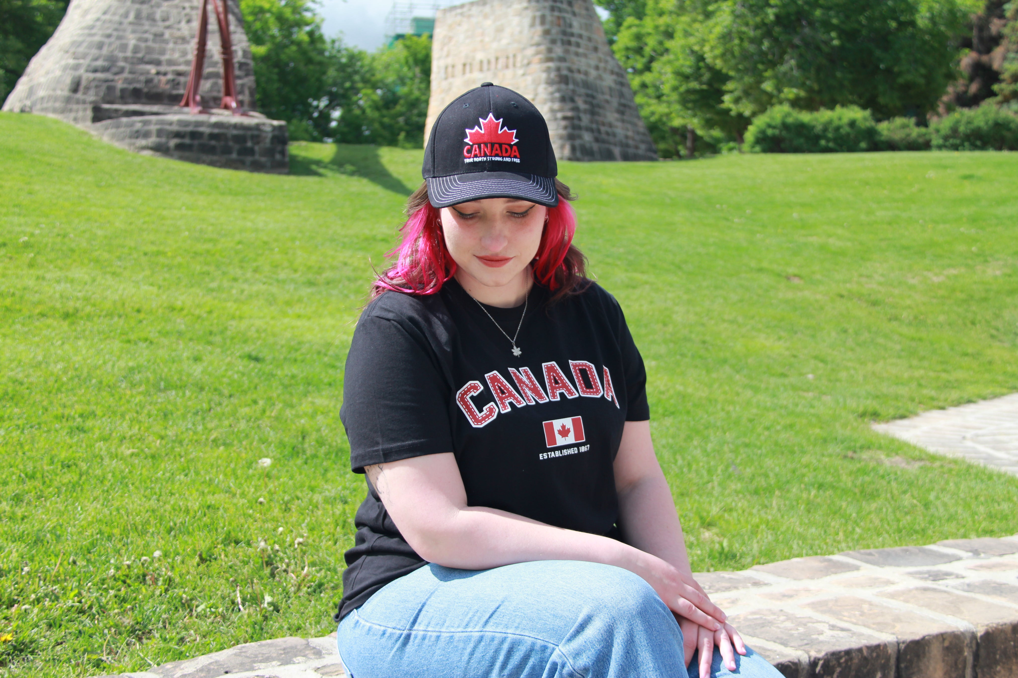 CANADA EST 1867 T-SHIRT