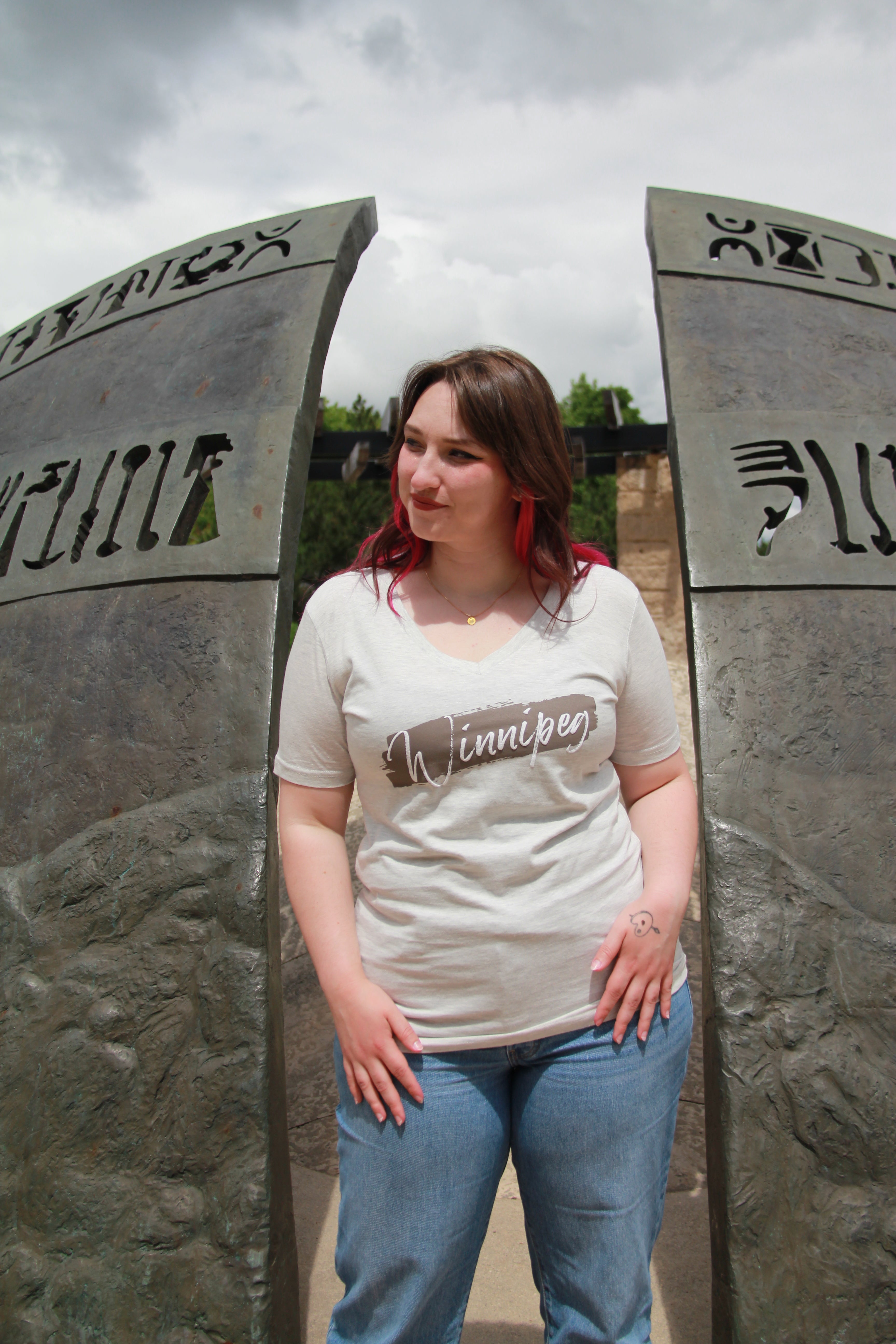 WOMENS WINNIPEG V-NECK T-SHIRT