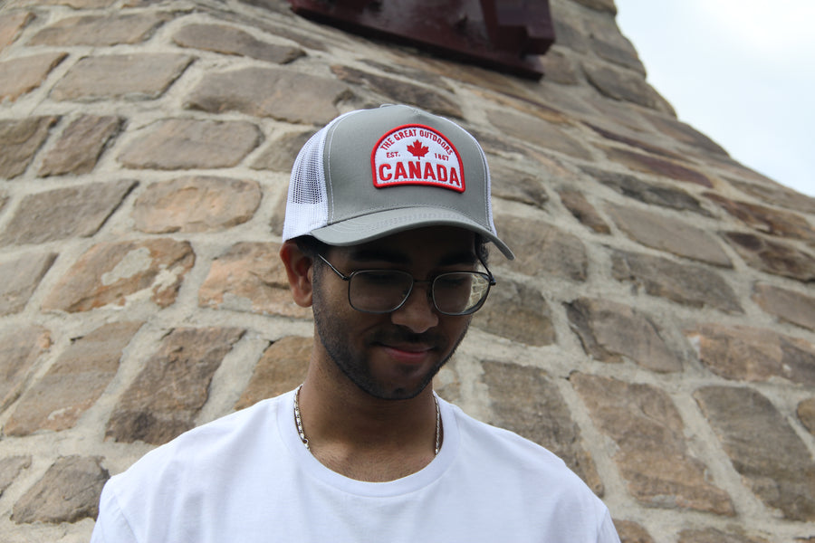 THE GREAT OUTDOORS CANADA TRUCKER HAT