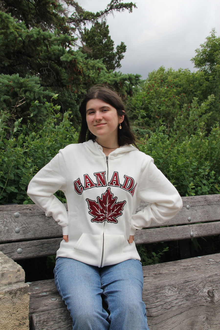 MAPLE LEAF ZIP UP HOODIE