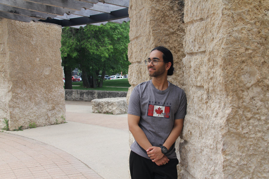 CANADA FLAG VINTAGE T-SHIRT