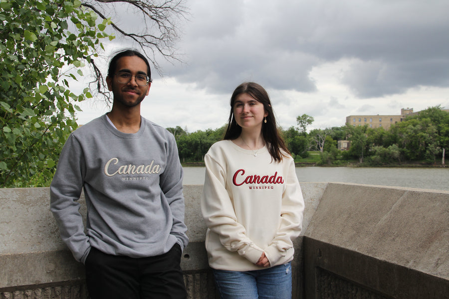EMBROIDERED CANADA CREWNECK