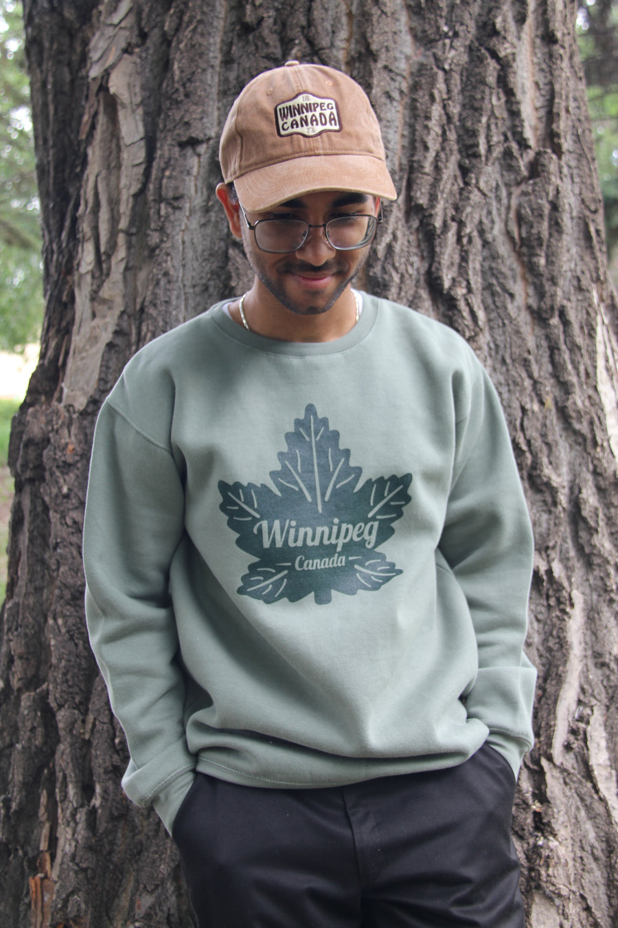 MAPLE LEAF CREWNECK