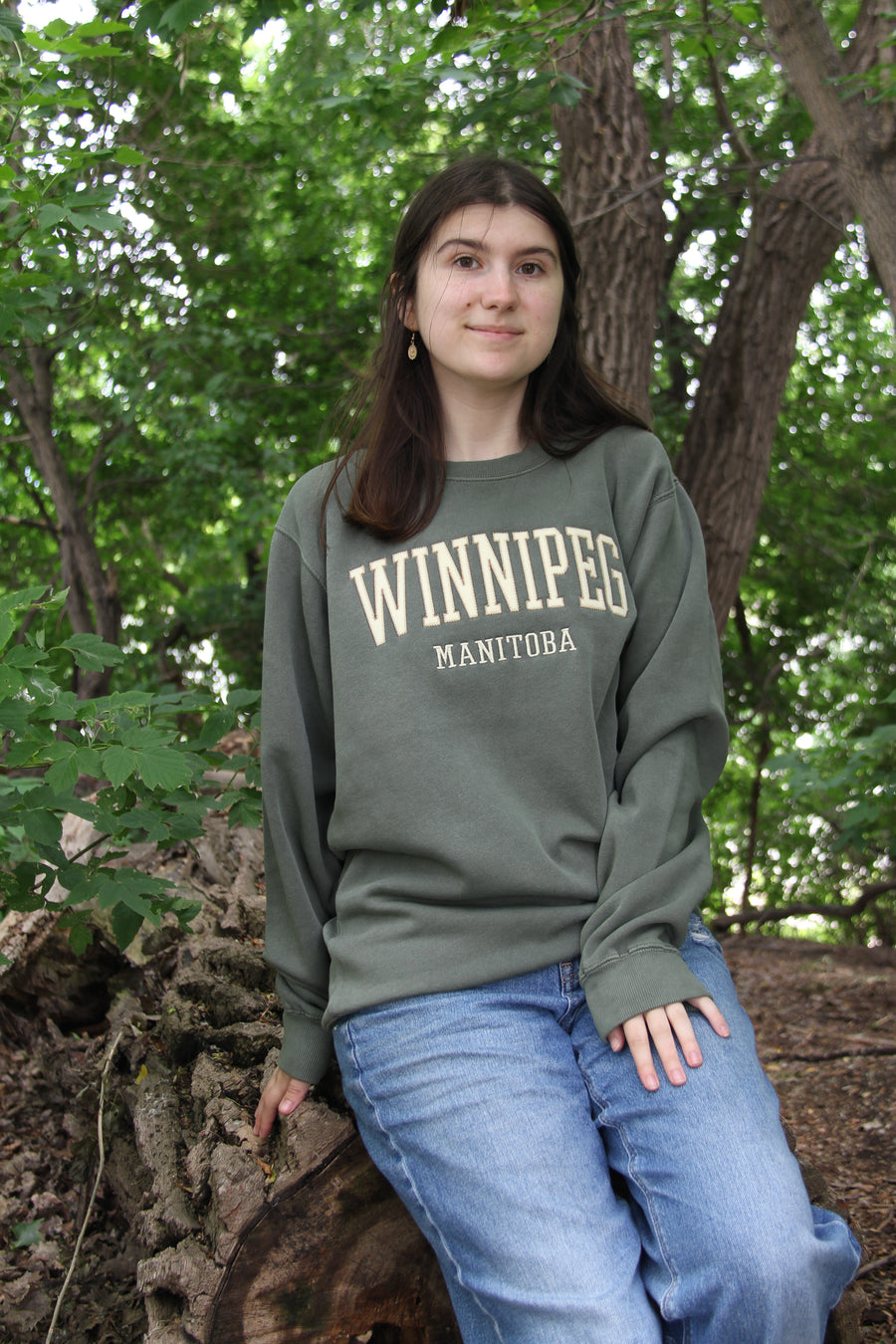 MANITOBA COLLEGIATE FELT CREWNECK