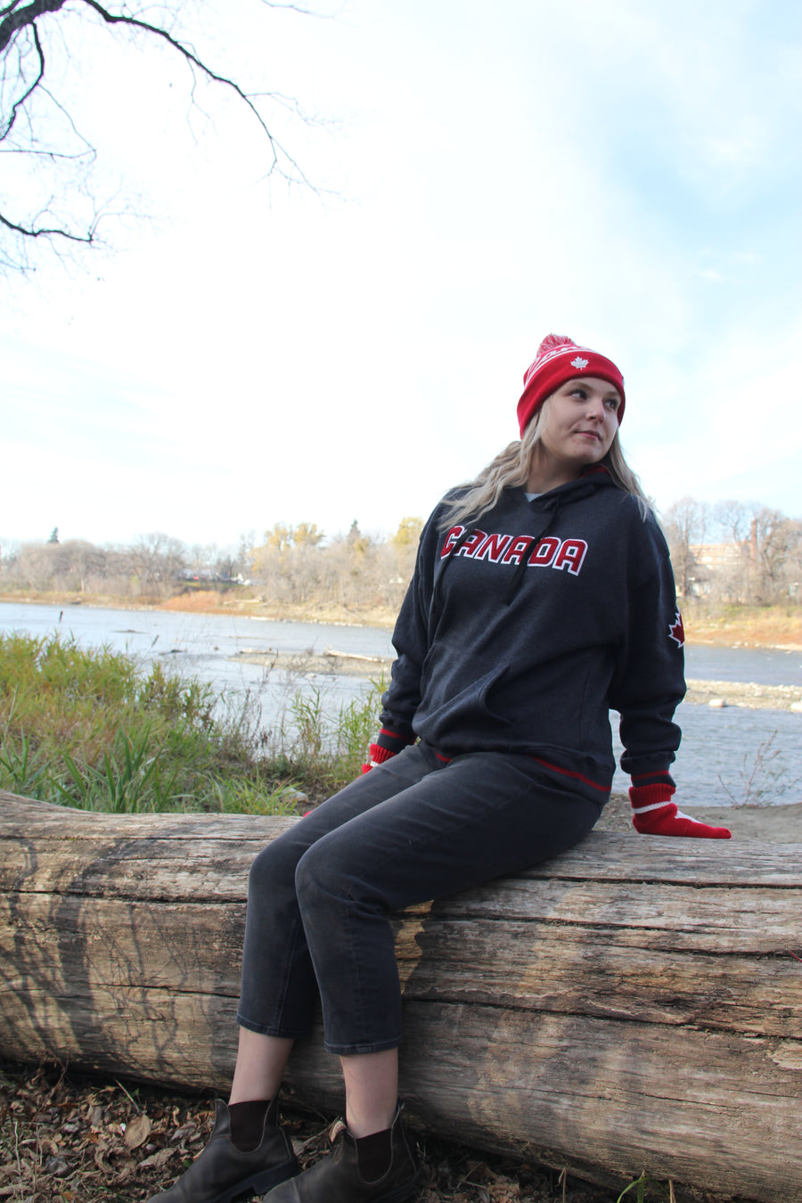 CANADA CHENILLE HOODIE