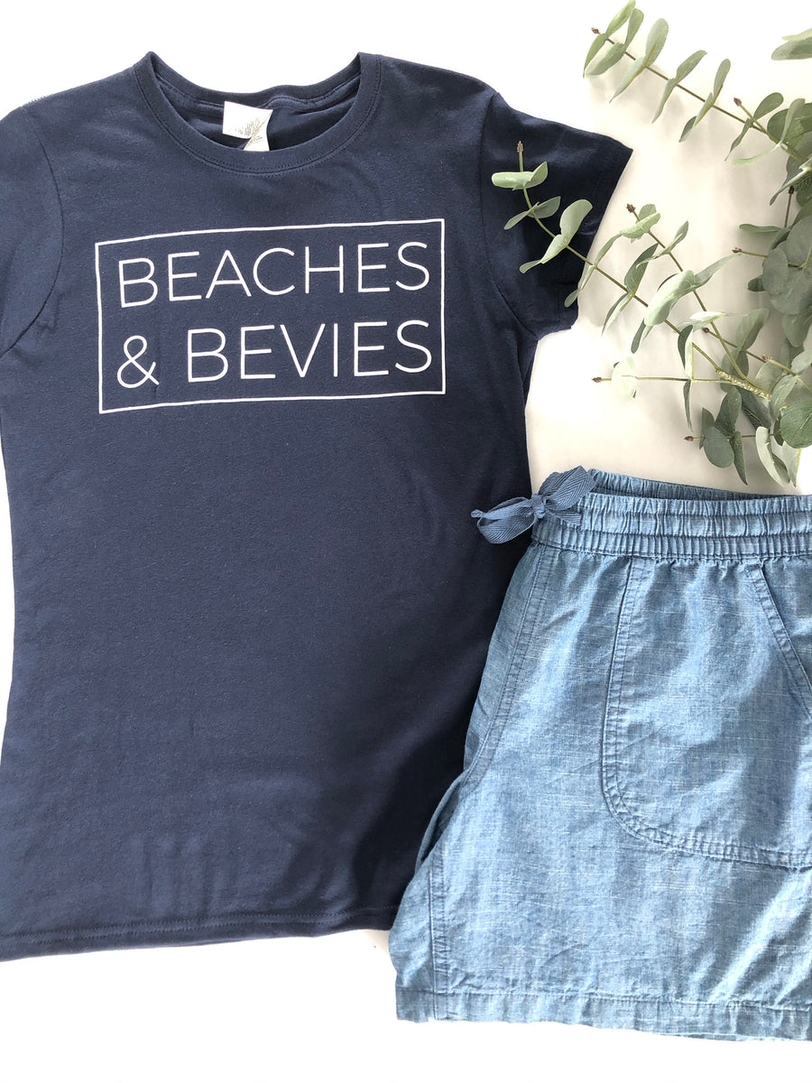 BEACHES & BEVIES WOMEN'S T-SHIRT